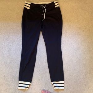 NWOT Athleta black/ivory tie front jogger